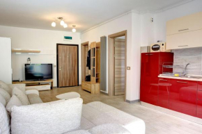 Hampton 1 Apartment by Alz